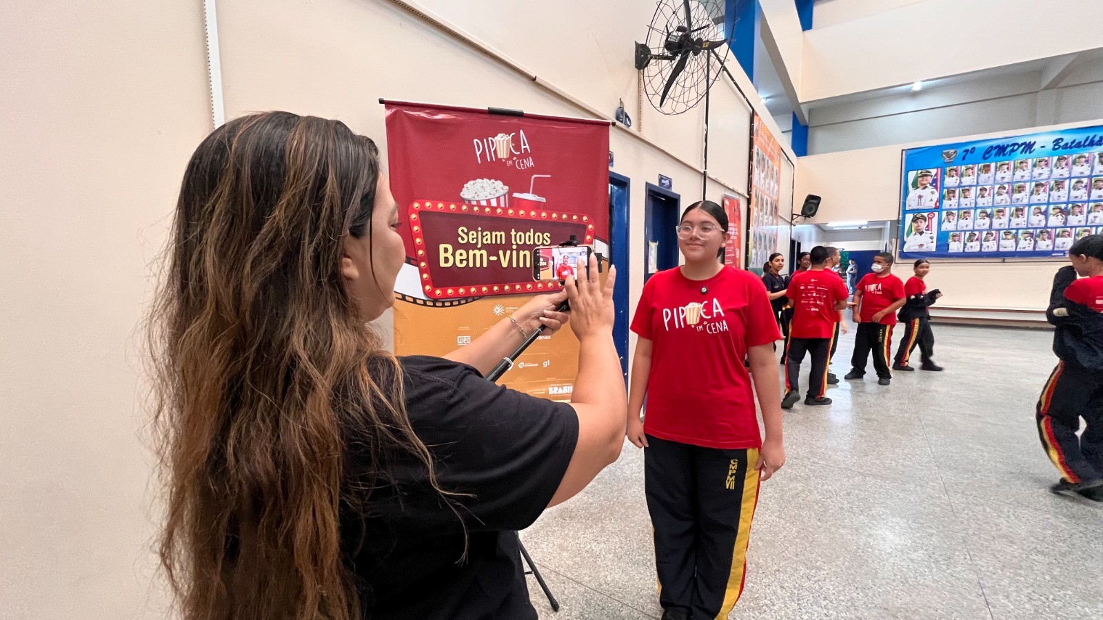 “3, 2, 1… gravando!”: Pipoca em Cena retoma oficinas de audiovisual em escolas públicas de Manaus nesta quarta