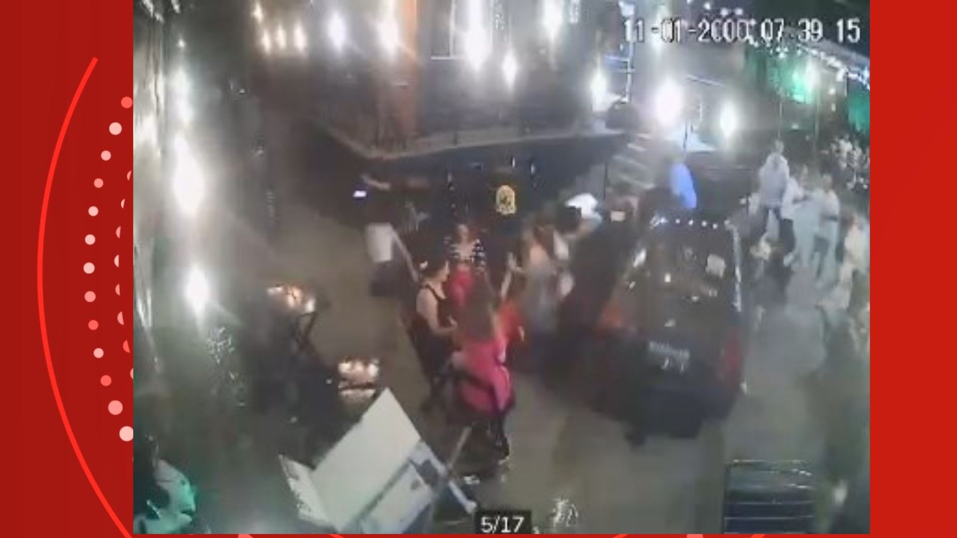 VÍDEO: Motorista sem carteira e alcoolizado invade bar e atinge clientes no ES