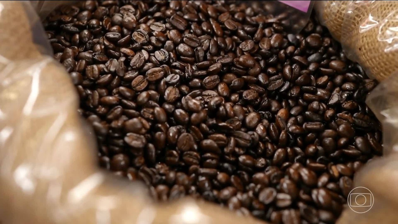 EUA poupam café e carne do Brasil de tarifaço por causa da crise no agro americano e inflação