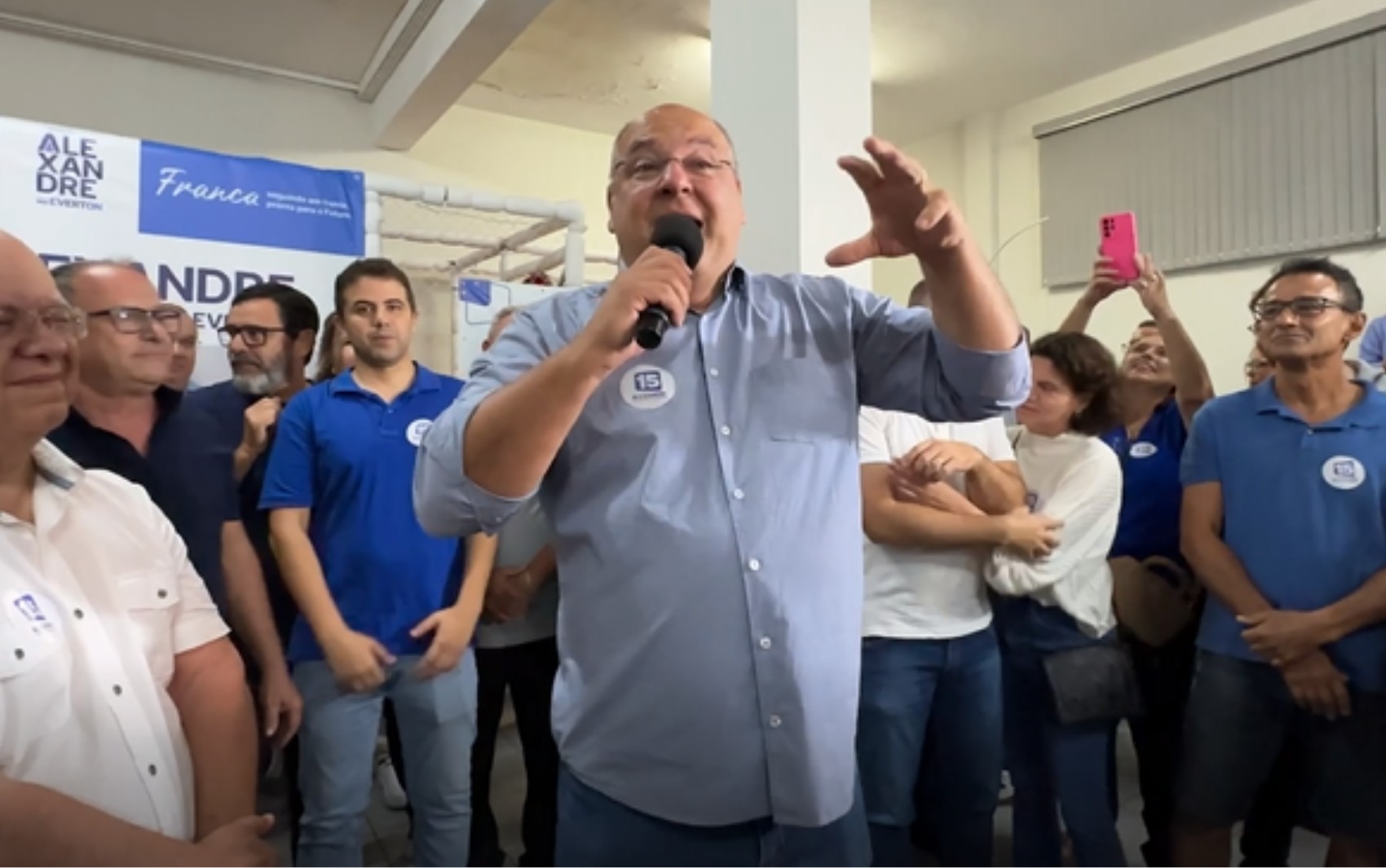 Alexandre Ferreira se emociona e celebra reeleição em Franca, SP: 'Sensação espetacular e de agradecimento'