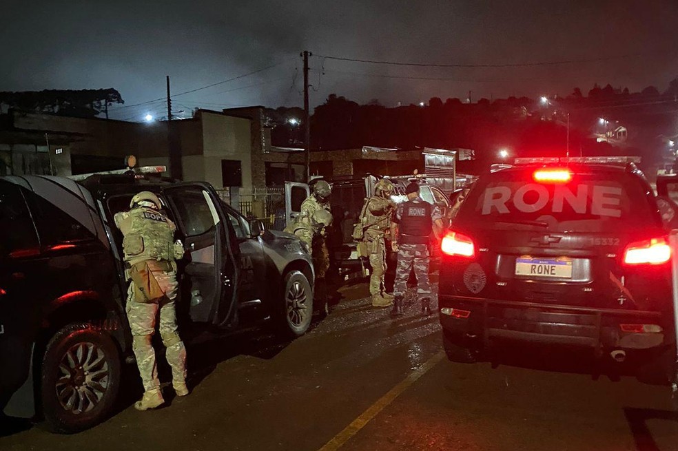 Megaoperação mira associação criminosa de traficantes e fornecedores de drogas em seis cidades do Paraná — Foto: PCPR