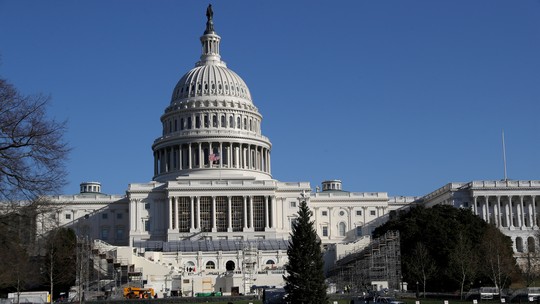 Sem acordo na Câmara, EUA começam a se preparar para paralisação de serviços públicos