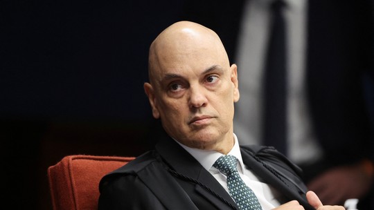 Moraes se posiciona sobre acusação de ex-assessor: 'Procedimentos oficiais, regulares e documentados' - Eduardo Tagliaferro acusa o ministro, então presidente do TSE, de utilizar a estrutura da Corte Eleitoral para instruir e produzir provas para processos no Supremo Tribunal Federal.