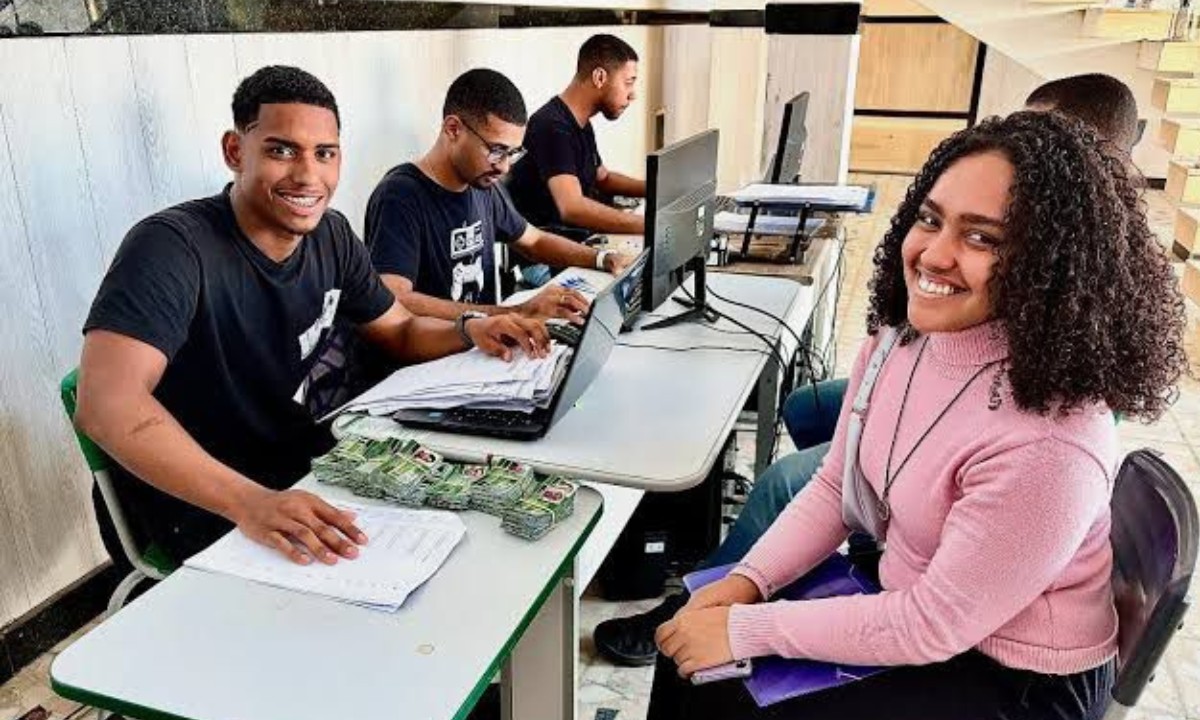 Prefeitura regulamenta transporte universitário em Conceição do Jacuípe; confira os pontos e horários  