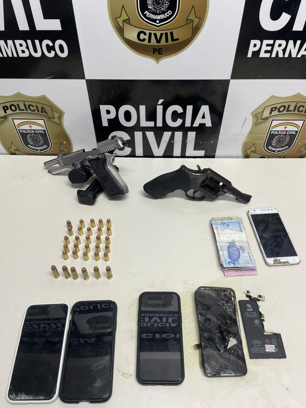 Dois homens suspeitos de latrocínio são presos em Petrolina — Foto: Divulgação