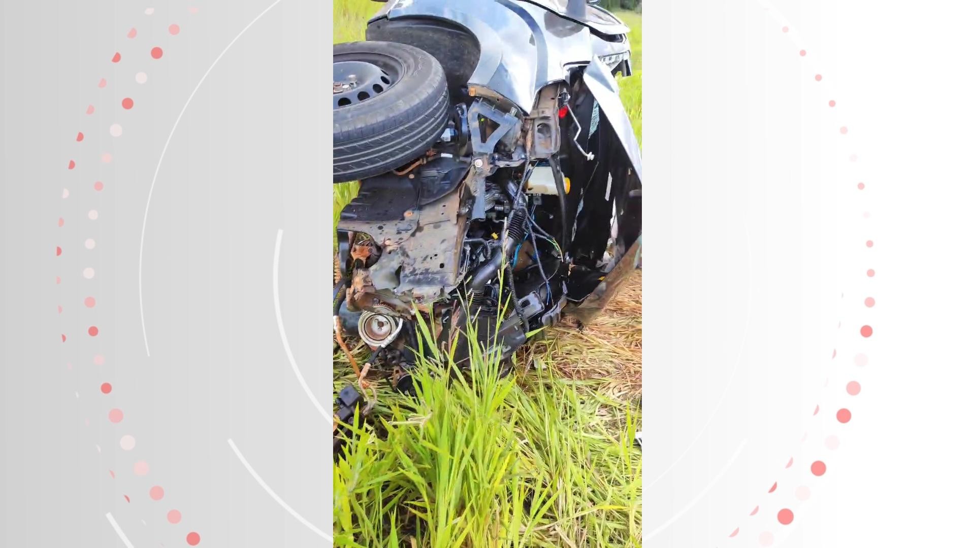 Dois motoristas morrem após baterem carros de frente em estrada de Telêmaco Borba