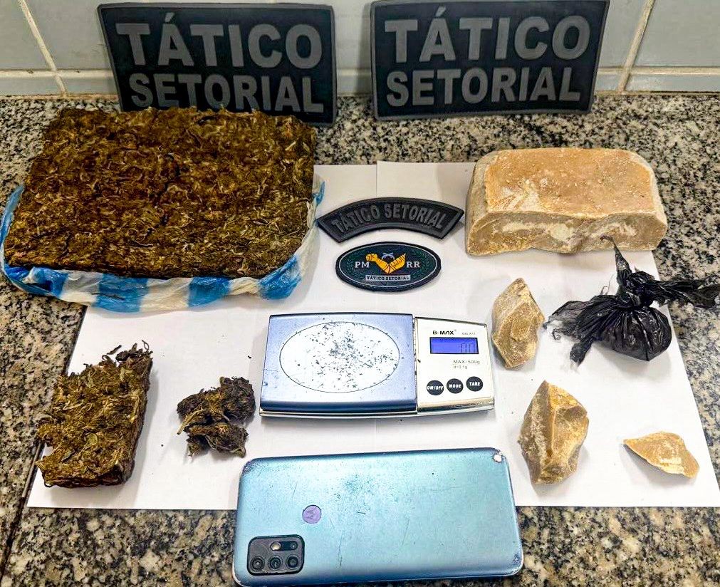 Jovem é presa com pacotes de skank e pasta base no apartamento em Boa Vista