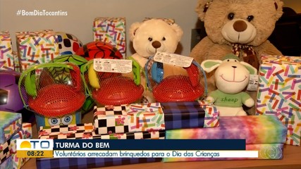 Voluntários arrecadam brinquedos para o Dia das Crianças