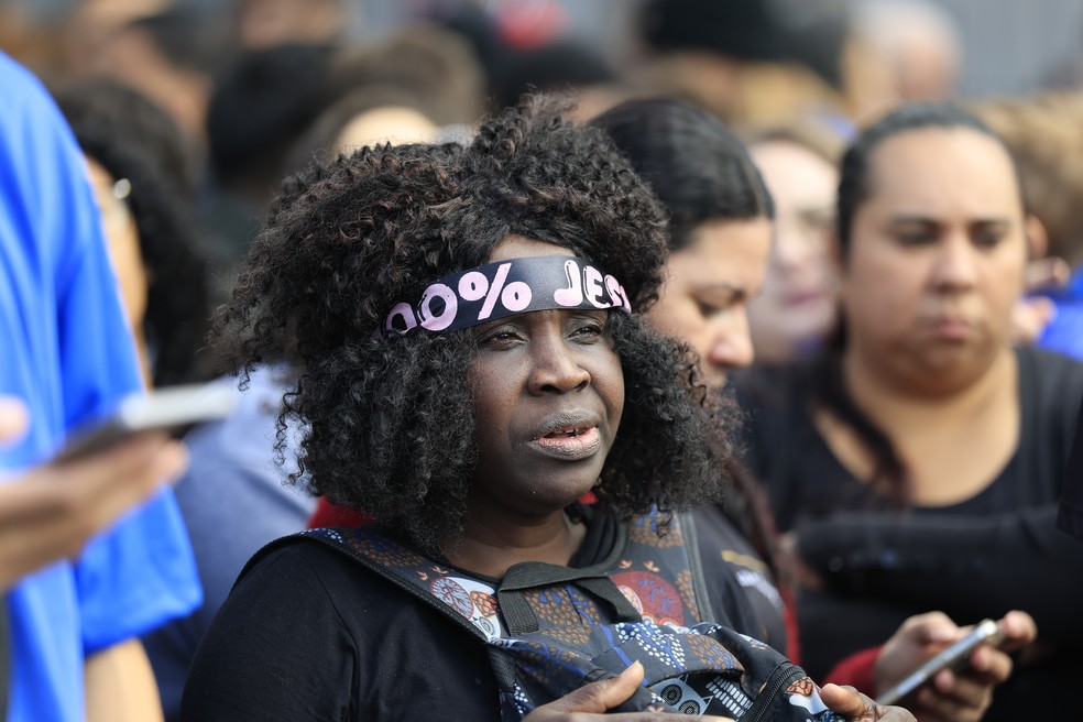 Fiéis durante a 34ª Marcha para Jesus na cidade de São Paulo — Foto: MARCELLO ZAMBRANA/AGIF - AGÊNCIA DE FOTOGRAFIA/ESTADÃO CONTEÚDO