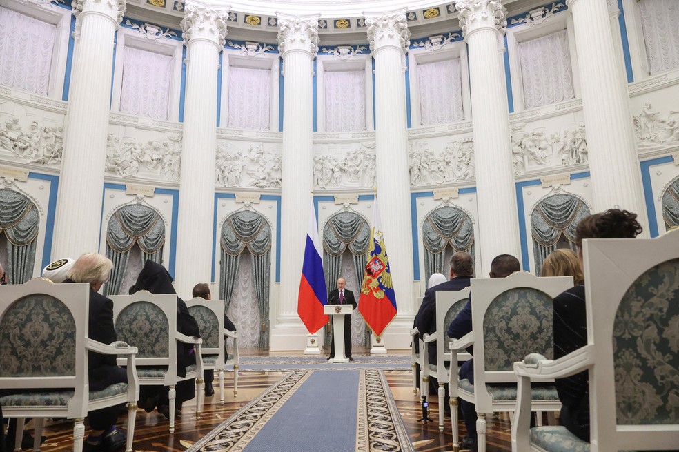Analistas chamam homenagem de ameaça ao Ocidente. — Foto: Maxim Shipenkov/Pool via REUTERS