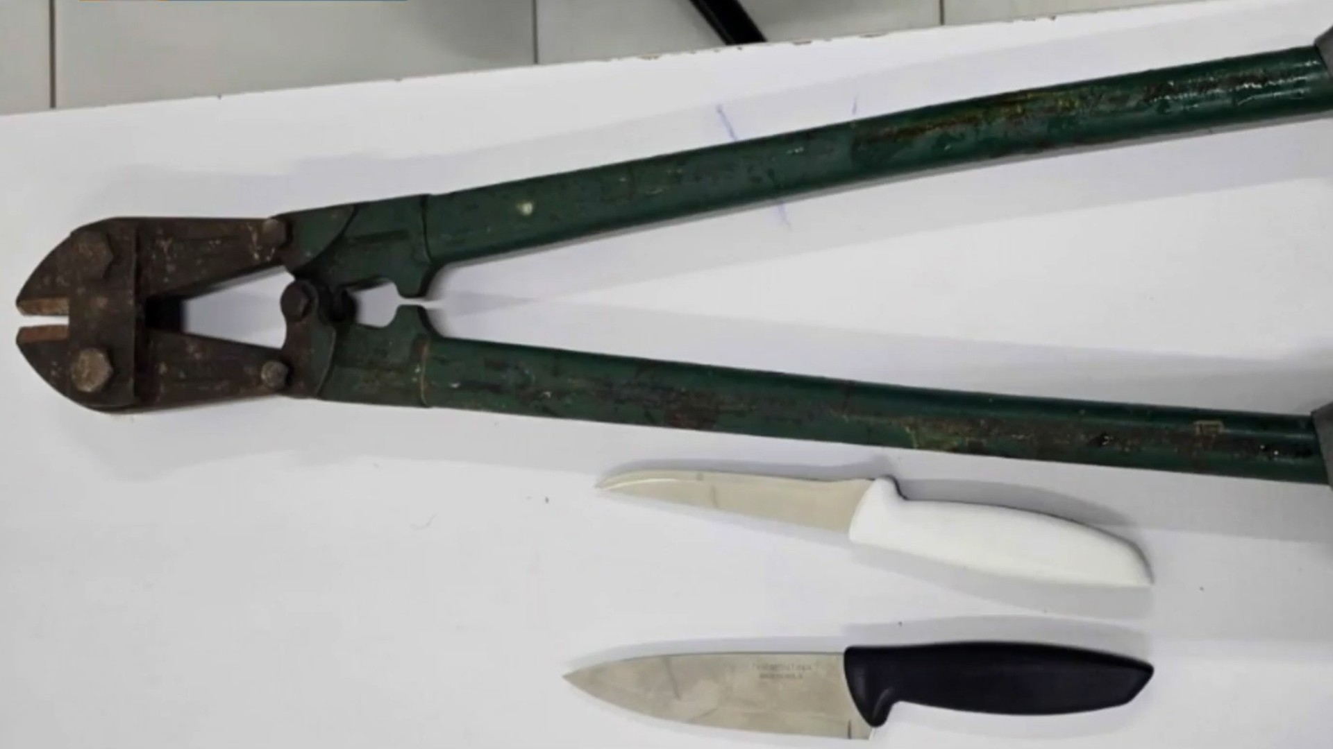 Homem é preso em flagrante ao tentar arrombar loja em Timon