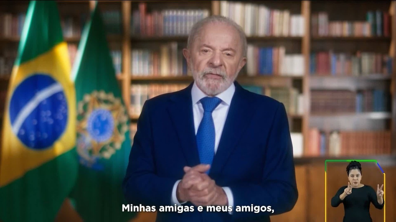 Lula critica 'chantagem inaceitável' de Trump e alfineta 'traidores da pátria' em pronunciamento na TV