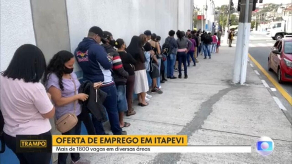 Mutirão de emprego em Itapevi, na Grande SP, oferece mais de 1.800