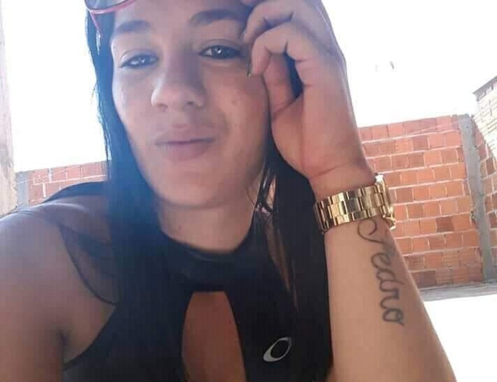 Dayane Stefanie Henn Tricote foi encontrada morta com disparos de arma de fogo, em Presidente Prudente (SP) — Foto: Redes sociais