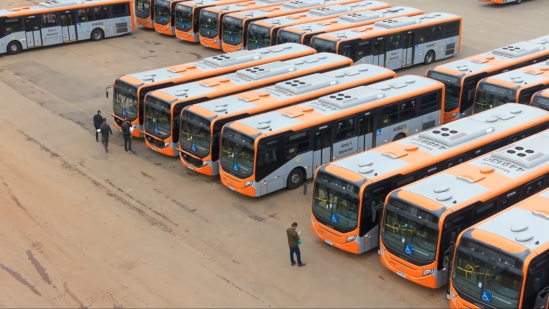 Região: Decisão judicial impede circulação de 90 ônibus da Marechal no DF