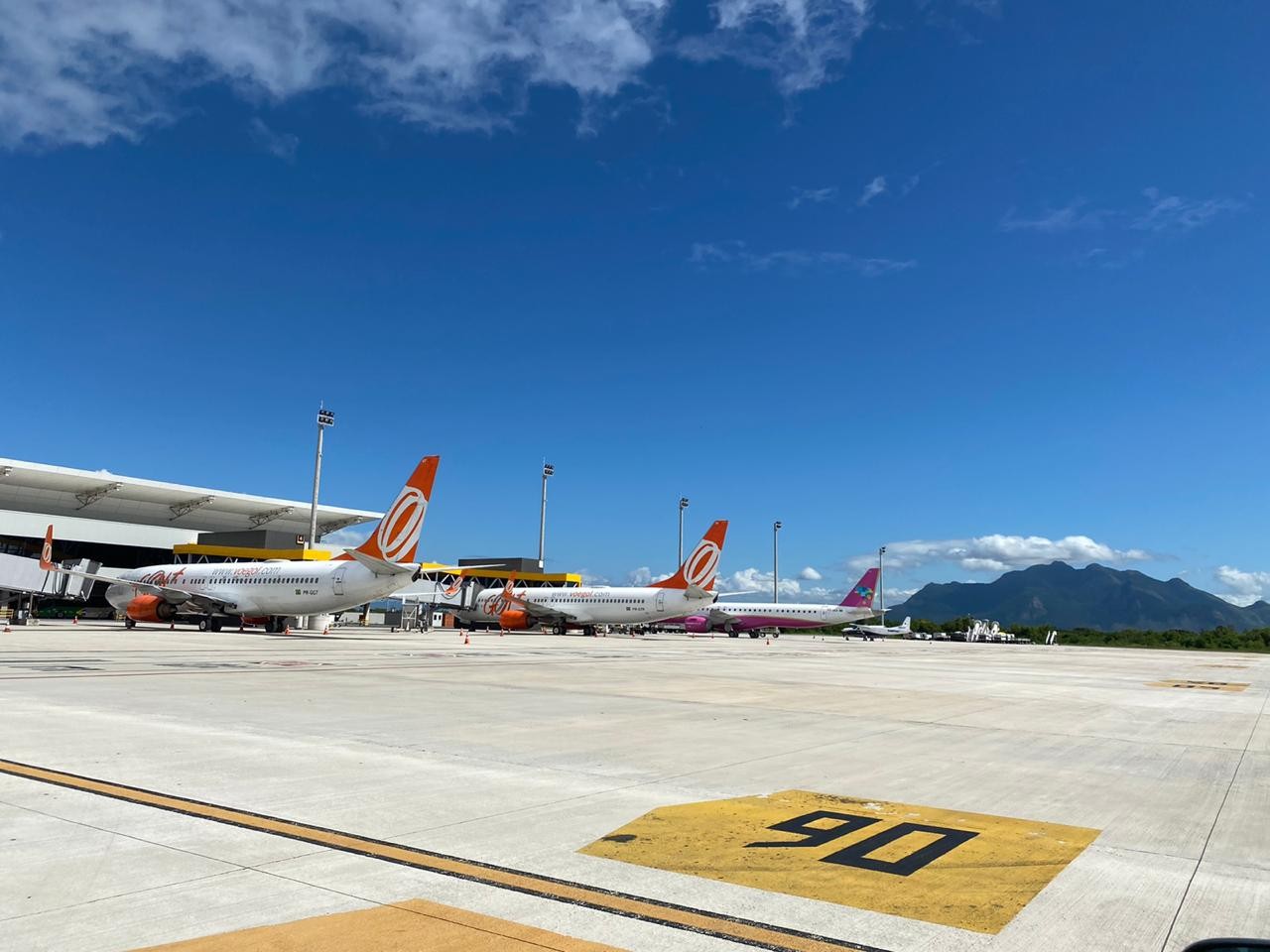 Aeroporto de Vitória tem oito voos cancelados e oito atrasados devido aos efeitos do ciclone em SP