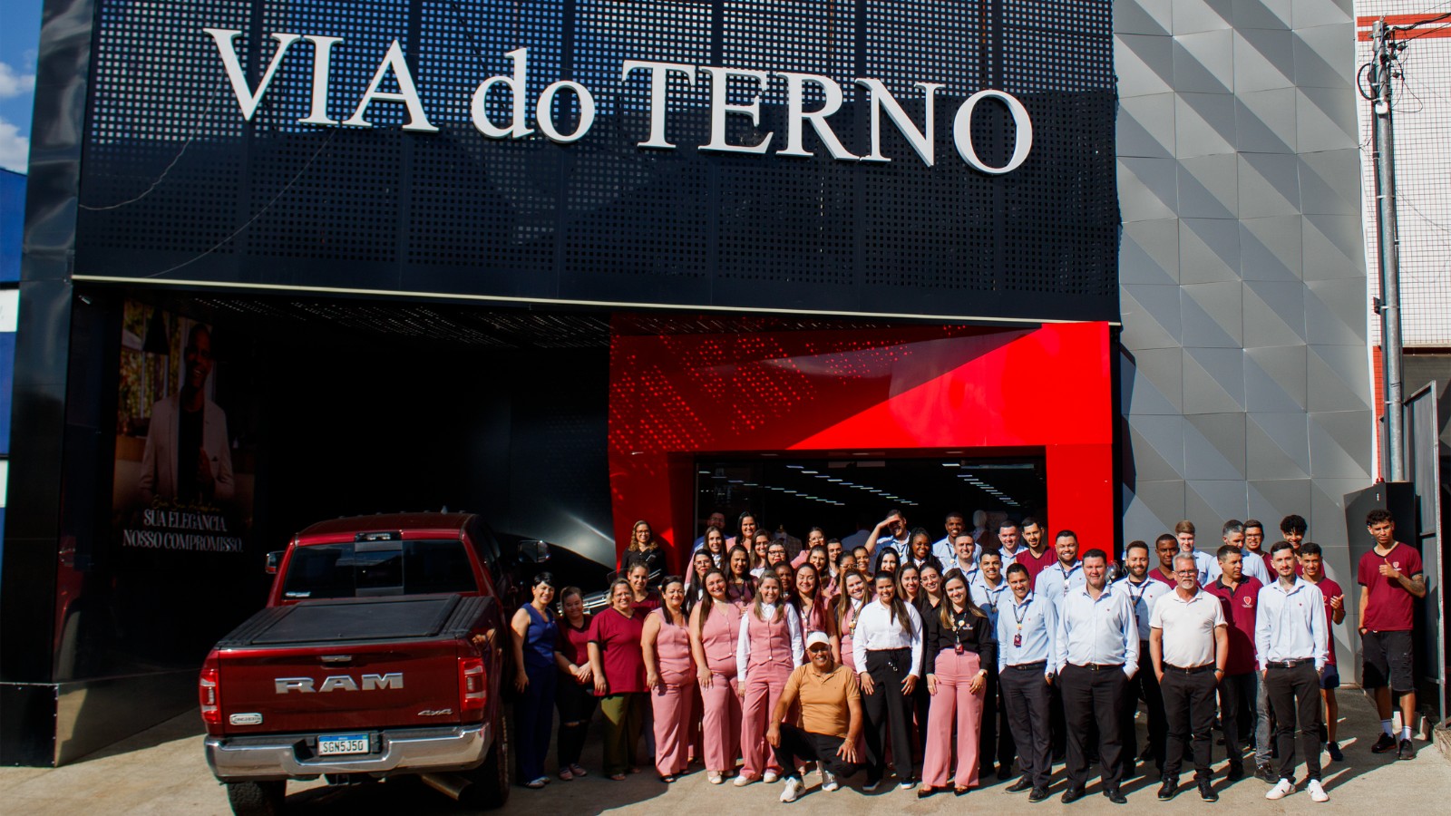 Via do Terno completa 17 anos e expande atuação com alfaiataria feminina