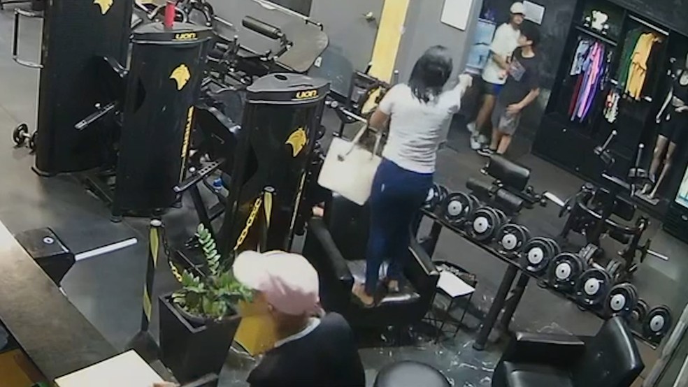 Dois homens e uma mulher assaltaram a academia na Vila Cafeteira, em São Luís — Foto: Reprodução/Redes sociais