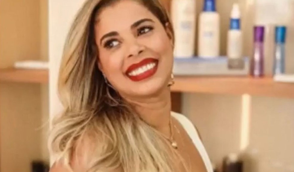 Alessandra Souza Rios foi morta a tiros pelo ex-companheiro — Foto: Reprodução/Redes Sociais