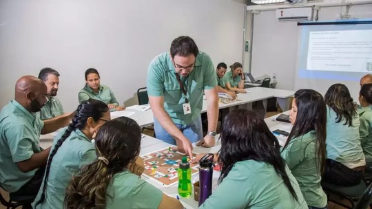 Vale abre vagas de estágio com bolsa de R$ 1,5 mil, com chances no ES; veja como se inscrever - Ao todo, são 700 vagas de ensino superior para todo o Brasil, sendo 120 chances para o Espírito Santo. Podem se inscrever estudantes com formatura prevista entre dezembro de 2026 e 2028.