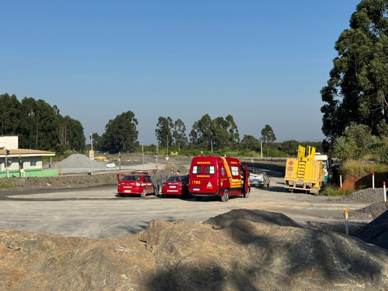 Funcionário morre soterrado por rocha em pedreira em Salto de Pirapora