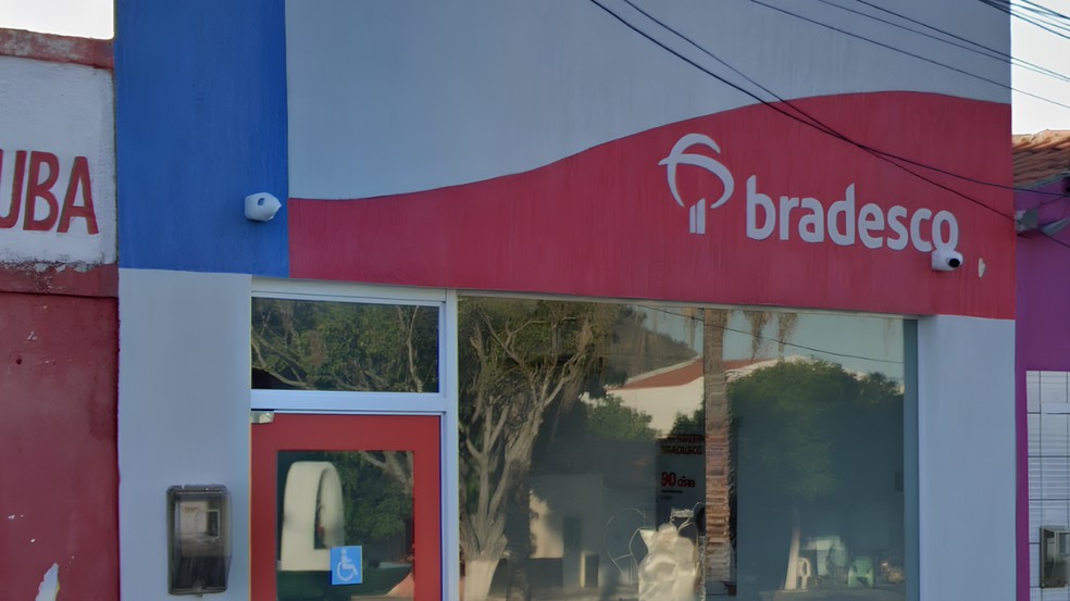 Bradesco em Carnaubeira da Penha — Foto: Reprodução/Google Street View