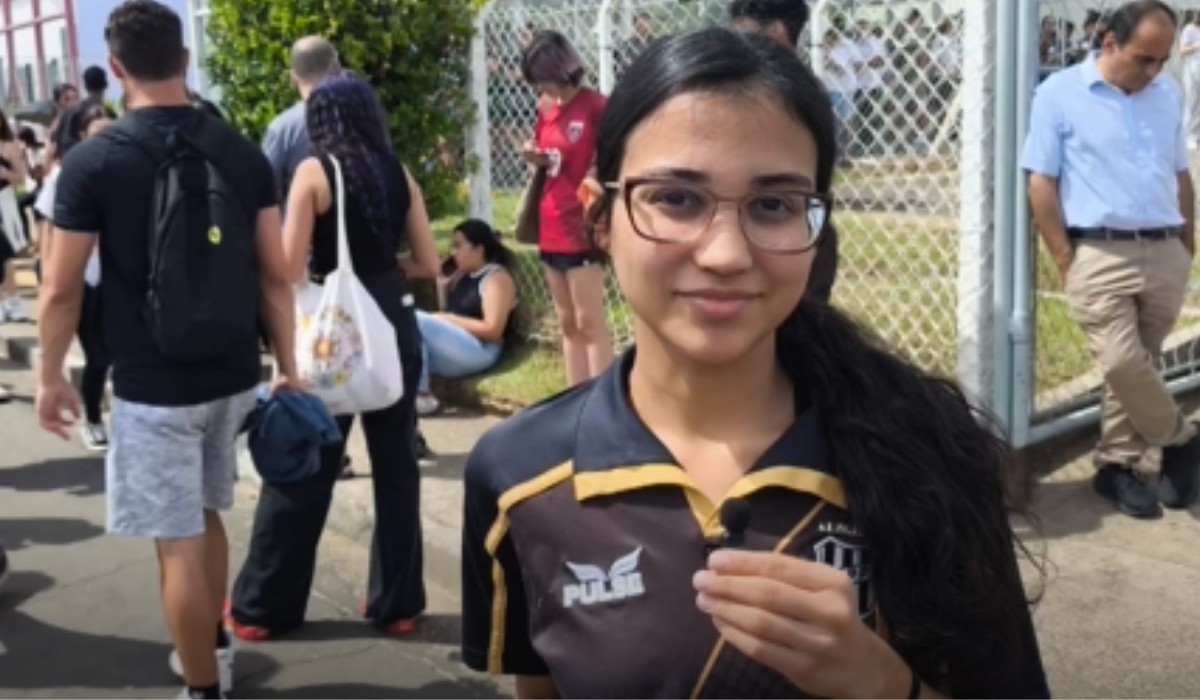 Jovem diz que título inédito da Ponte Preta dividiu atenção antes do vestibular da Unicamp: 'Fui pro estádio'