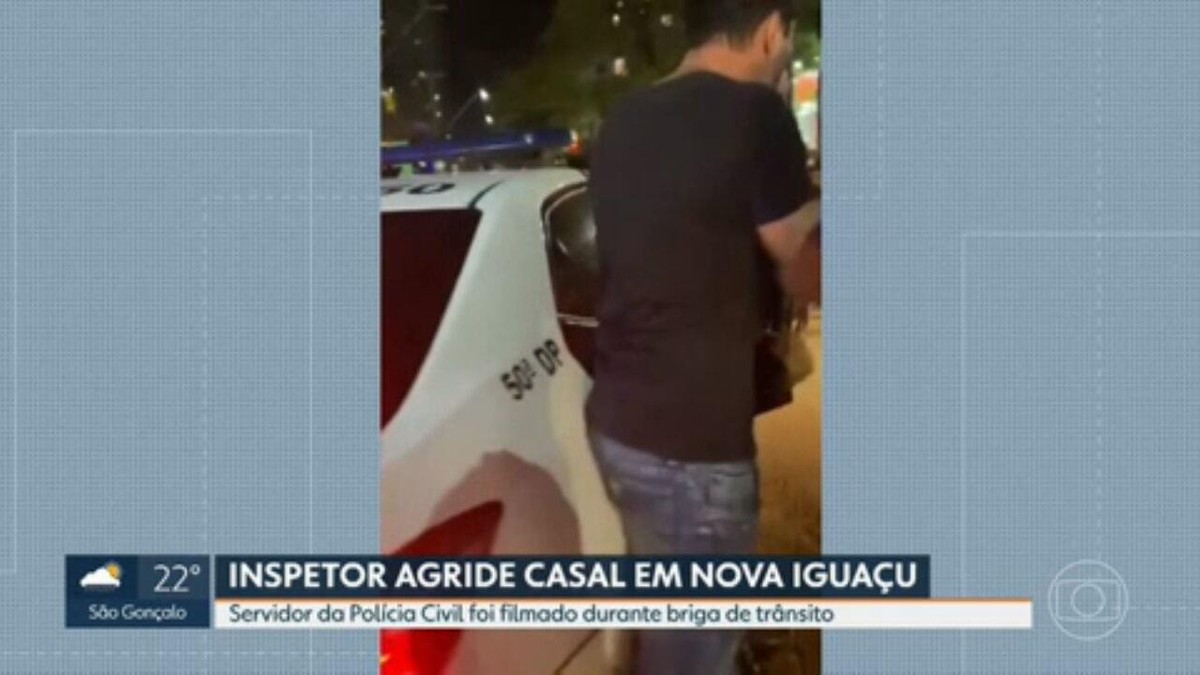 Inspetor da Polícia Civil é filmado agredindo casal em Nova Iguaçu