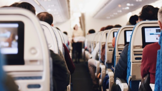 Seu lugar no voo é garantido? Veja o que as companhias aéreas podem fazer (ou não)  - Solicitação de mudança de assento nos voos é permitida em casos específicos. Em outras situações, passageiro pode buscar indenização.