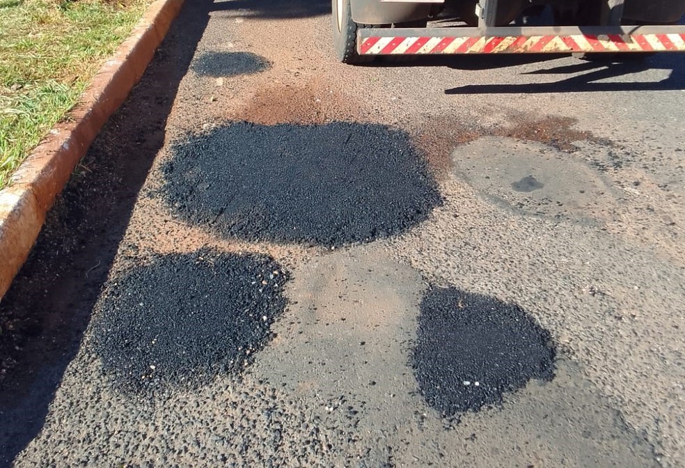 Buracos fechados na Avenida Francisco Galassi — Foto: Secretaria Municipal de Obras/Divulgação
