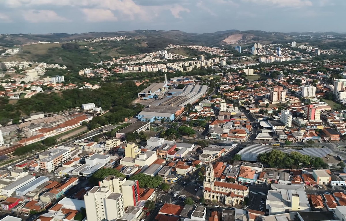 Valinhos adia volta às aulas presenciais na rede municipal para o dia 5 de  abril | Campinas e Região | G1