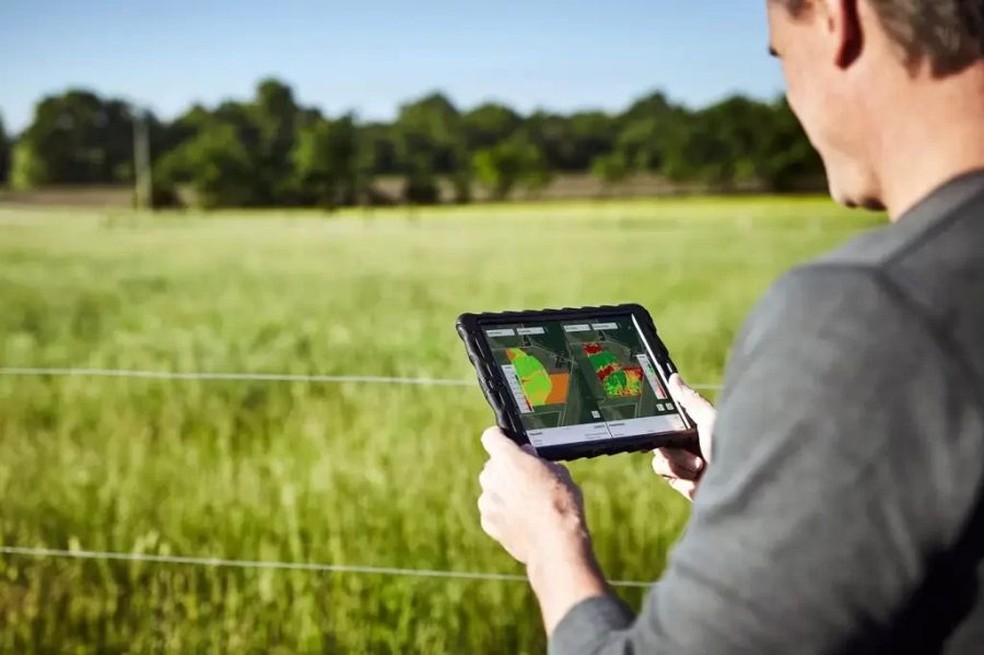 Software ajuda a prever o clima no campo — Foto: Climate FieldView via Exame