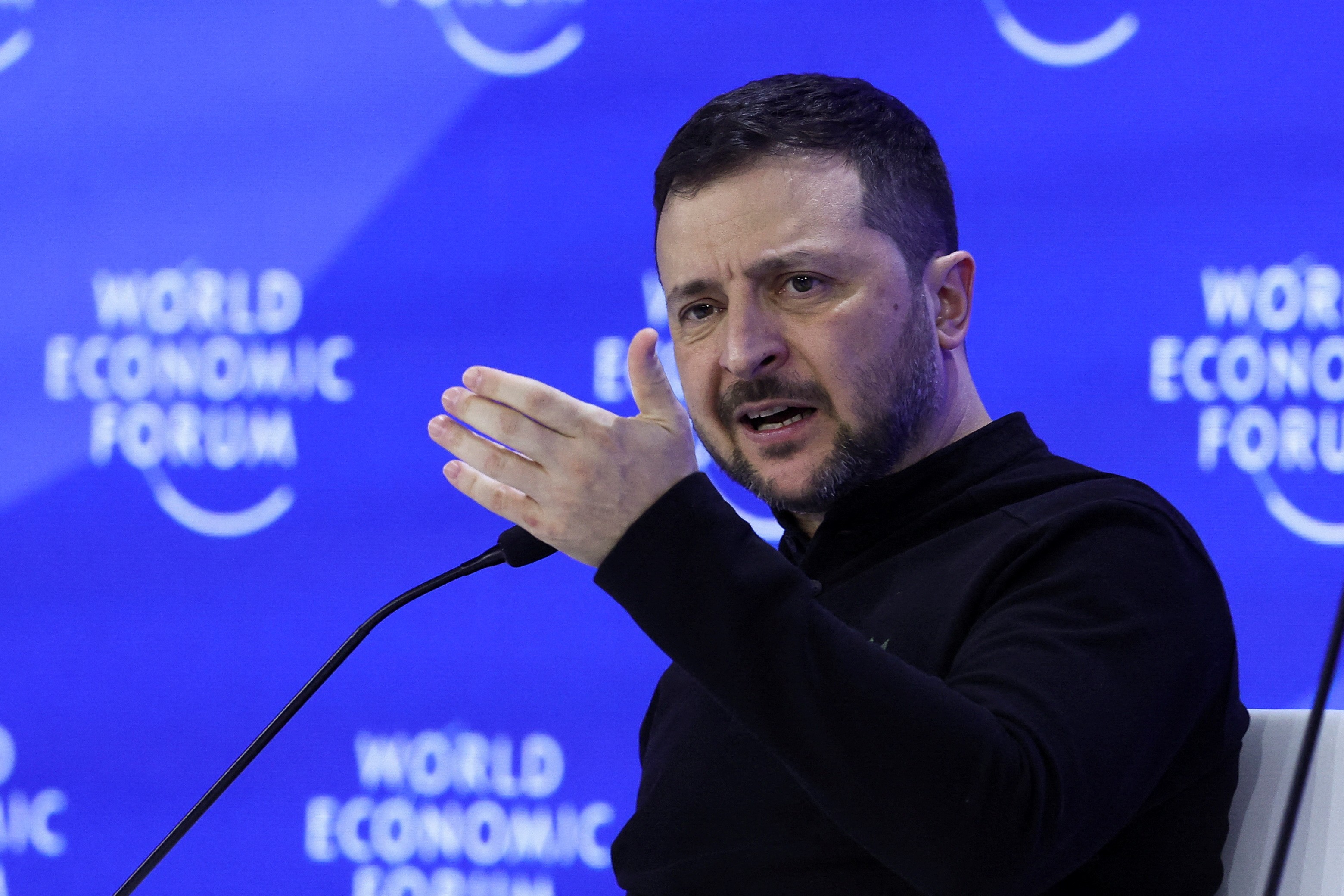 Zelensky pede que negociações de paz com a Rússia incluam a Ucrânia
