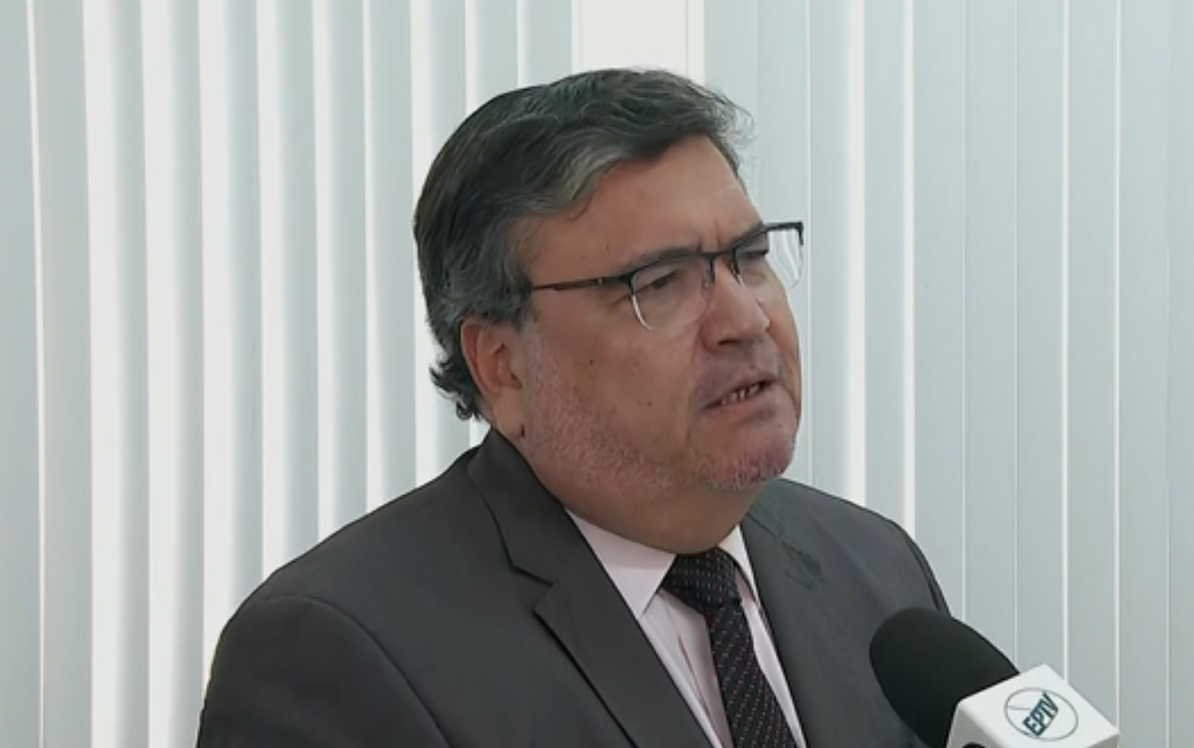 Com abrigo interditado em Ribeirão Preto, crianças e adolescentes que vivem no local não têm onde ficar, diz promotor