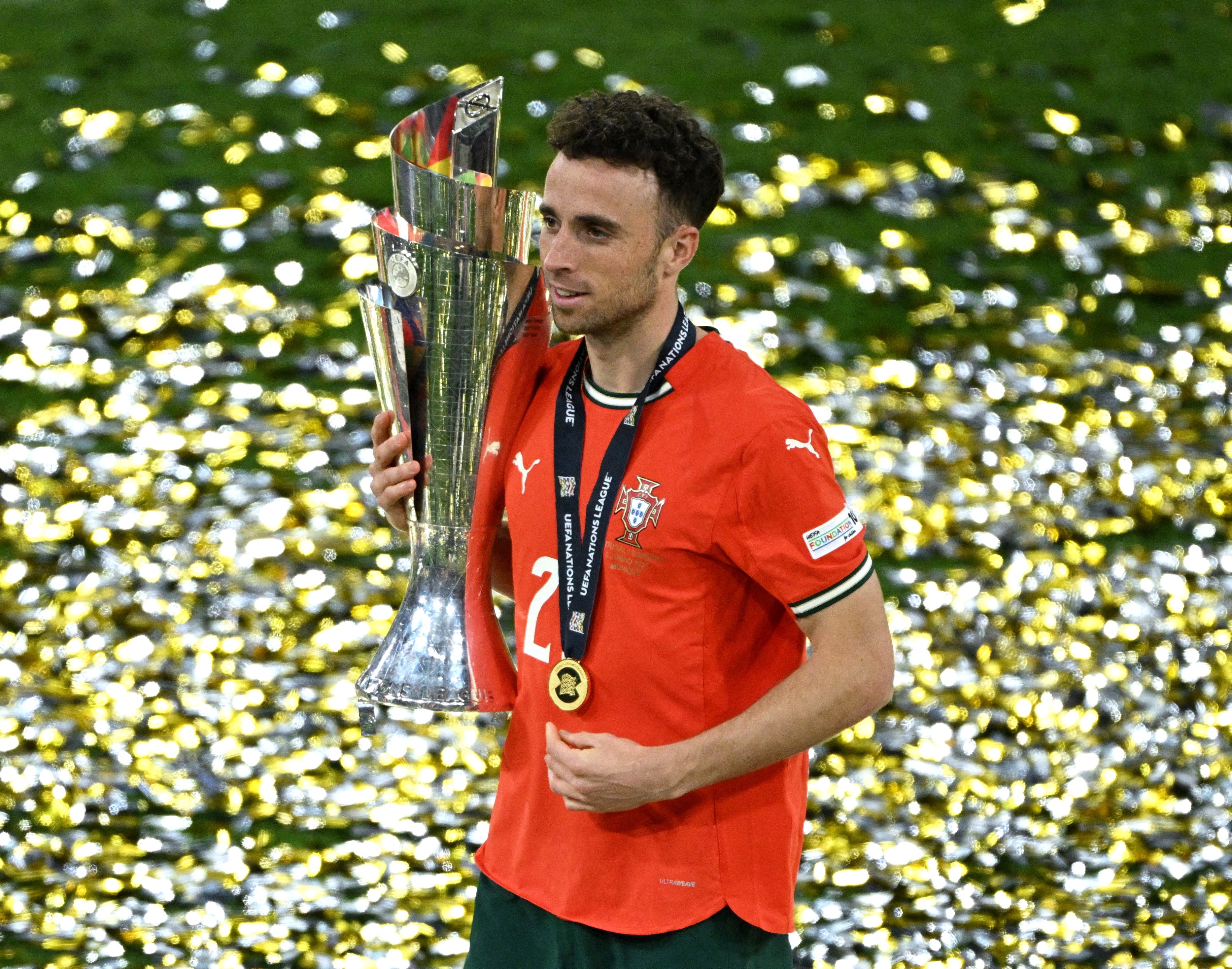 Jogador português Diogo Jota, do Liverpool, morre em acidente na Espanha, diz jornal