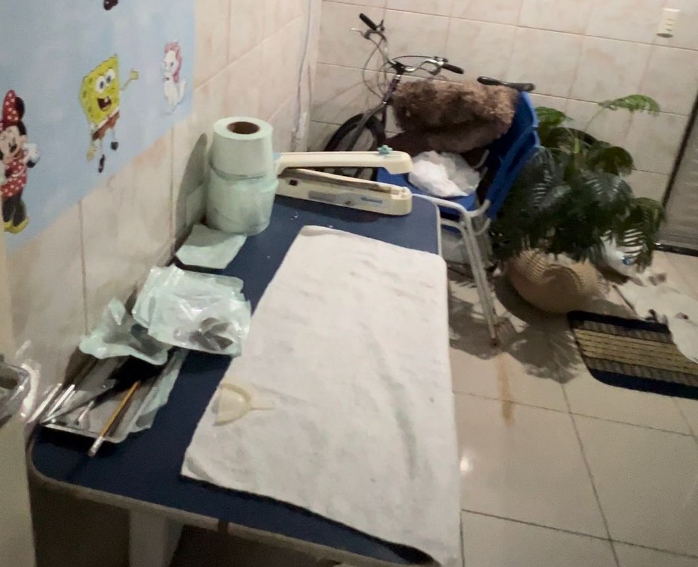 Segundo Conselho de Odontologia, protético mantinha consultório odontológico clandestino, no Recife — Foto: Divulgação/CRO-PE