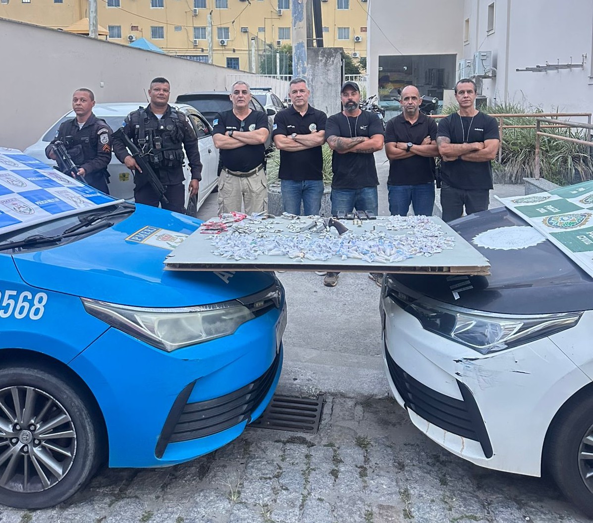 Homem é morto e 5 pessoas são presas em operação conjunta da polícia em Saquarema