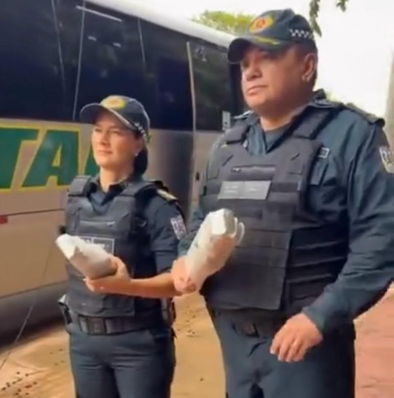 Polícia Militar apreende cerca de 2kg de drogas escondidas em encomenda dentro de ônibus na BR-163