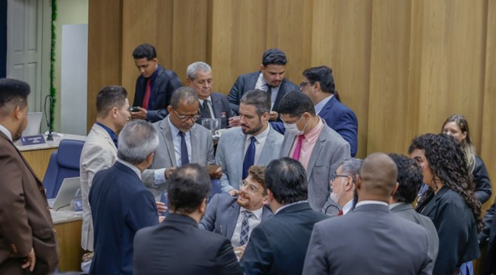 Vereadores de Aracaju iniciam votação da Lei Orçamentária Anual 