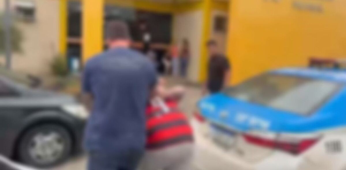 Casal é preso por extorsão após ameaçar vítima e exigir bens em Barra Mansa
