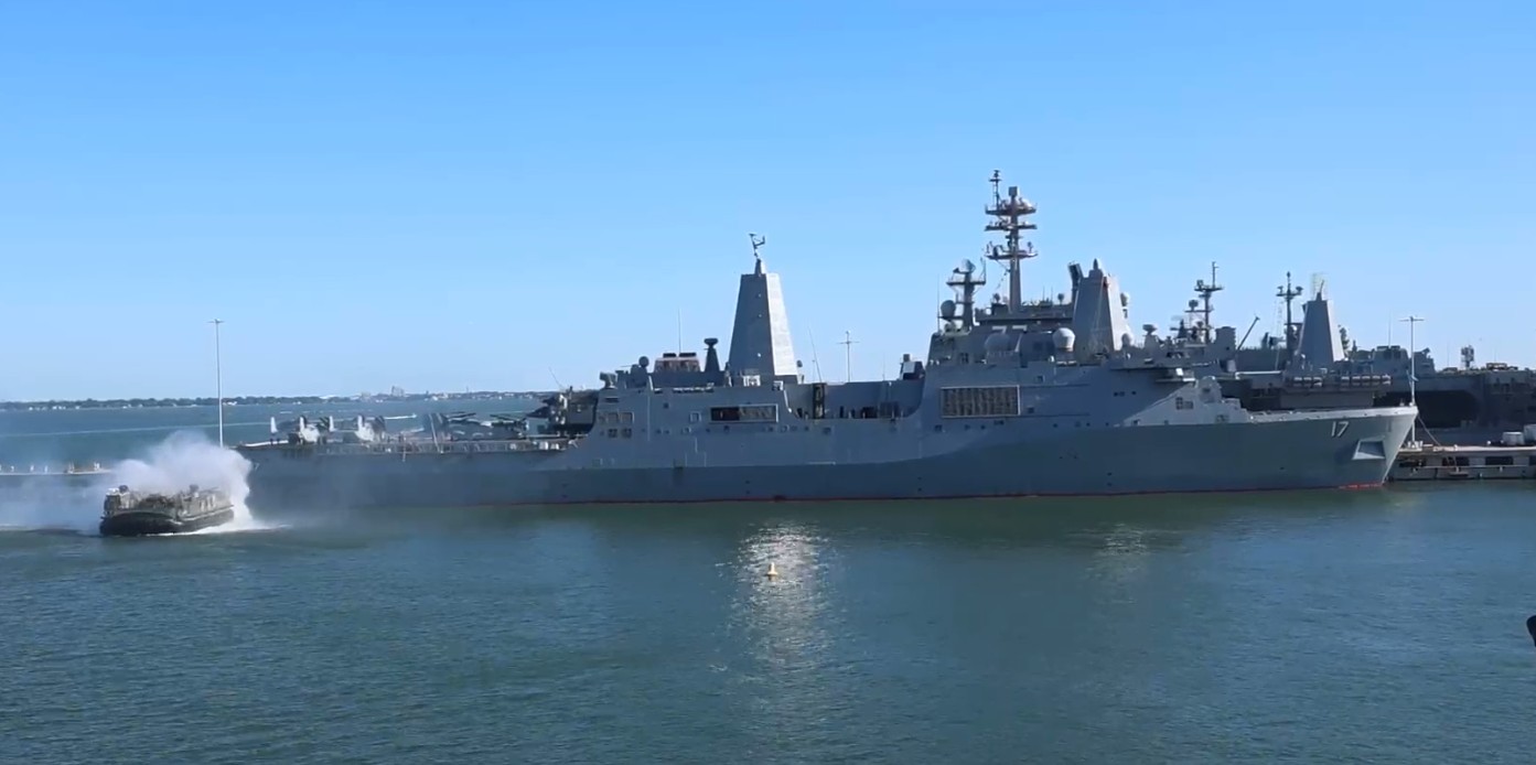 VÍDEO: EUA divulgam imagens de navios de guerra em operação no Atlântico em meio a envio de frota para perto da Venezuela