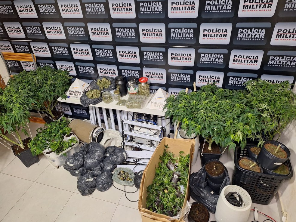 Materiais apreendidos na ocorrência — Foto: Polícia Militar