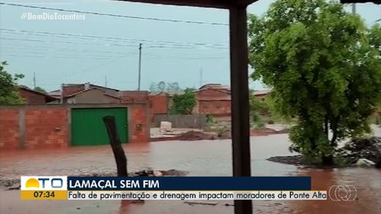 Ruas alagadas pela chuva causam prejuízos a moradores em Ponte Alta do Tocantins