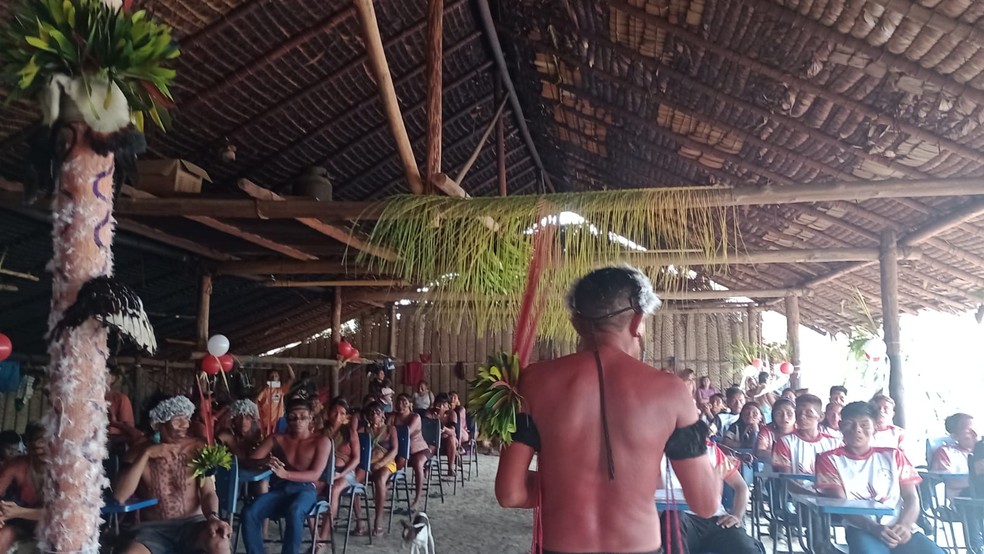 Na solenidade indígenas realizaram rituais típicos da sua cultura — Foto: Divulgação/Seduc