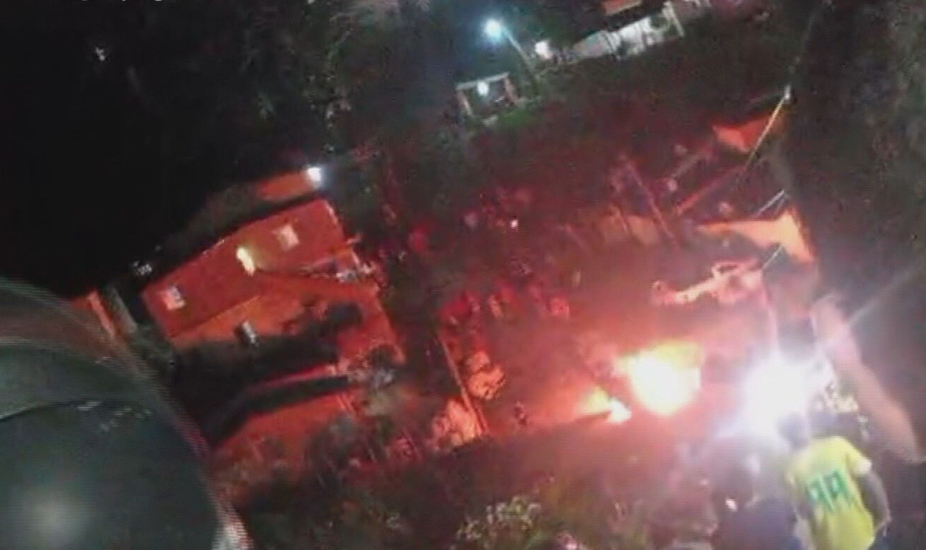 Morre menino atropelado por caminhonete desgovernada que atingiu moradores de comunidade após despencar de ladeira