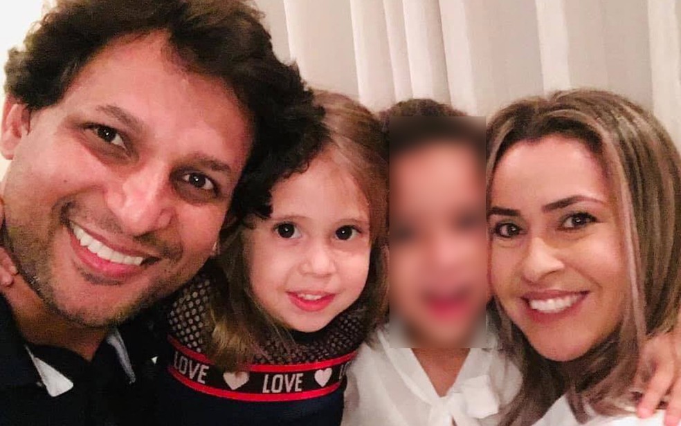 Luiz Fernando da Silva, a filha Lívia e a mulher Lidiane Oliveira da Silva, de Guariba, SP, morreram em acidente em Guaraci, SP — Foto: Reprodução/Facebook