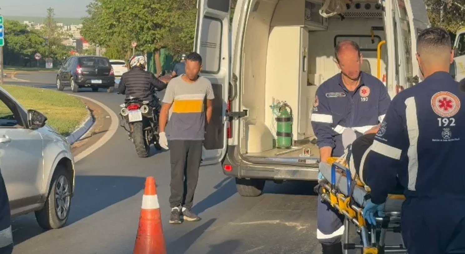 Óleo na pista provoca queda de motociclista em trecho de rodovia de Santa Bárbara d’Oeste