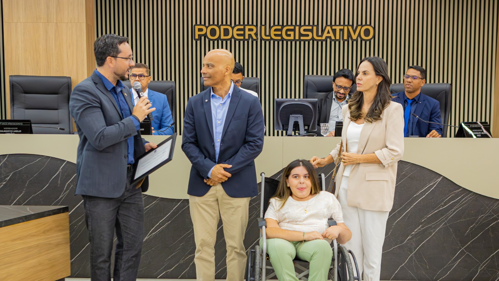 Colégio Cristão Petrolina aprova 98 em universidades e recebe Moção de Aplausos