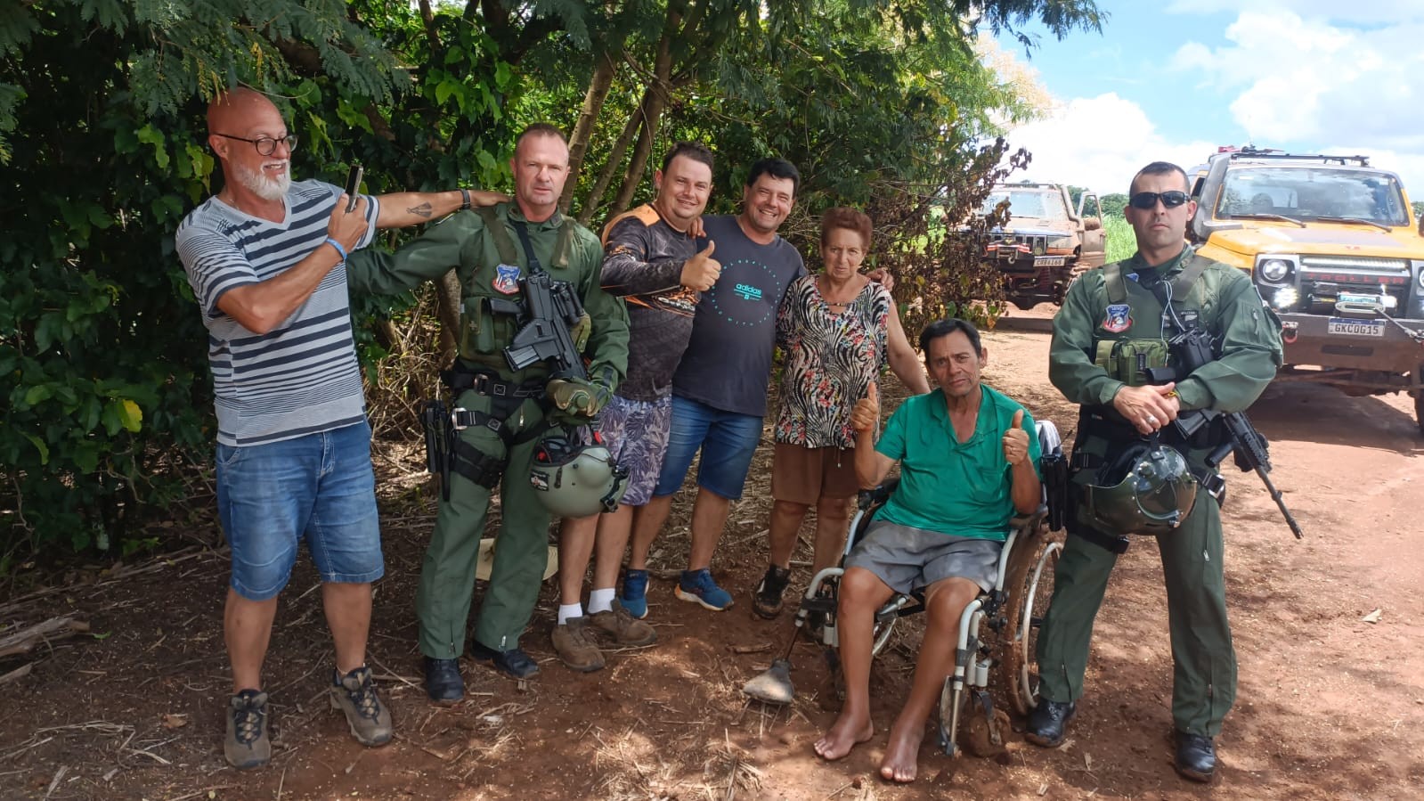 Casal que estava desaparecido é encontrado vivo com ajuda do helicóptero Águia da PM