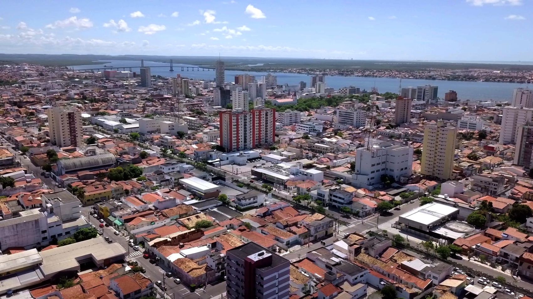 Prefeita sanciona reforma da previdência dos servidores de Aracaju